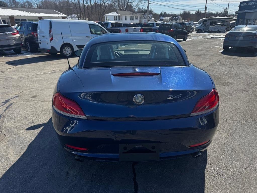 Used 2011 BMW Z4 sDrive35i image 5