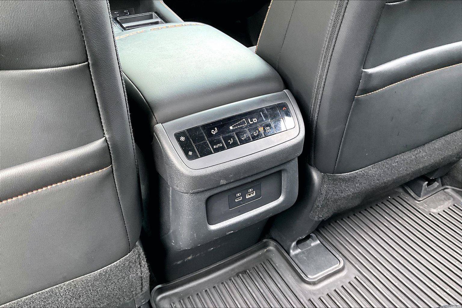 Used 2023 Nissan Pathfinder Rock Creek AWD/4WD image 33