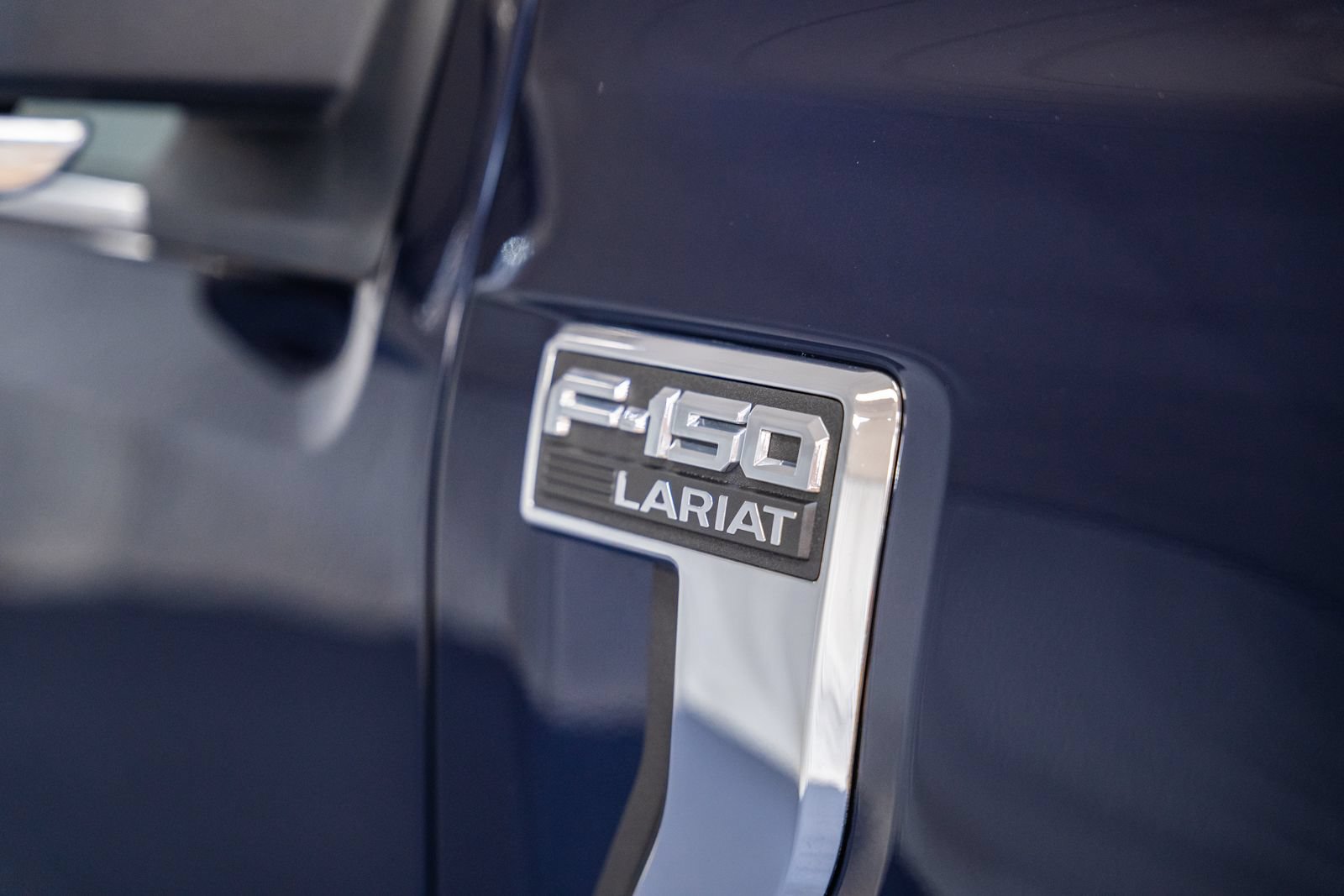 Certified 2022 Ford F150 Lariat w/ Equipment Group 502A High AWD/4WD image 17
