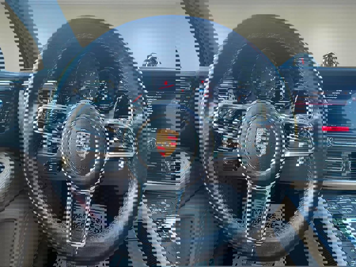 Used 2020 Porsche Macan image 11