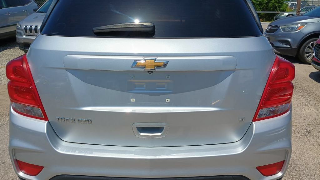 Used 2019 Chevrolet Trax LT w/ LT Convenience Package AWD/4WD image 24