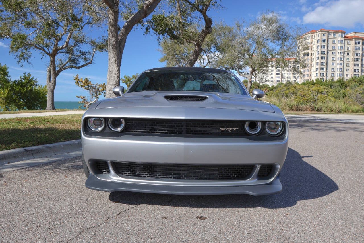 Used 2015 Dodge Challenger SRT Hellcat RWD image 14