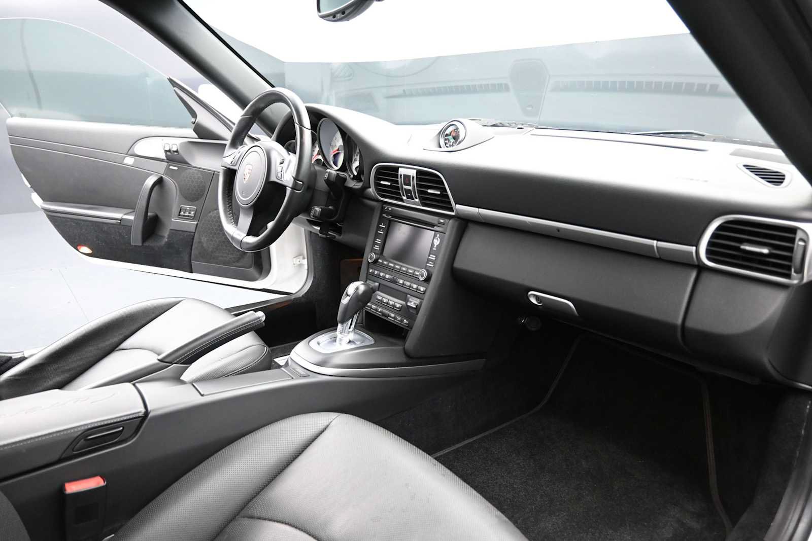 Used 2012 Porsche 911 Carrera GTS RWD image 18