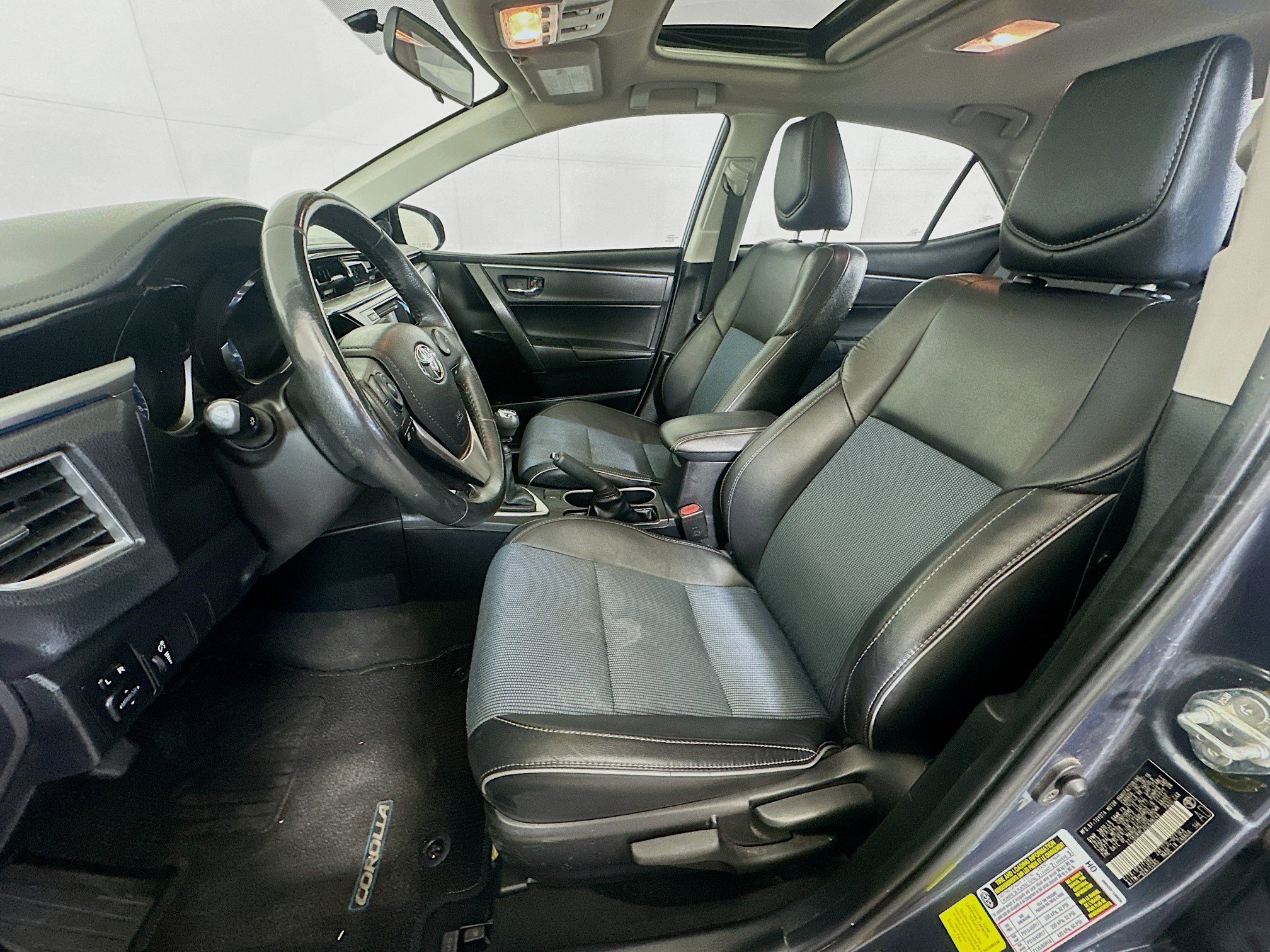 Used 2016 Toyota Corolla S FWD image 13