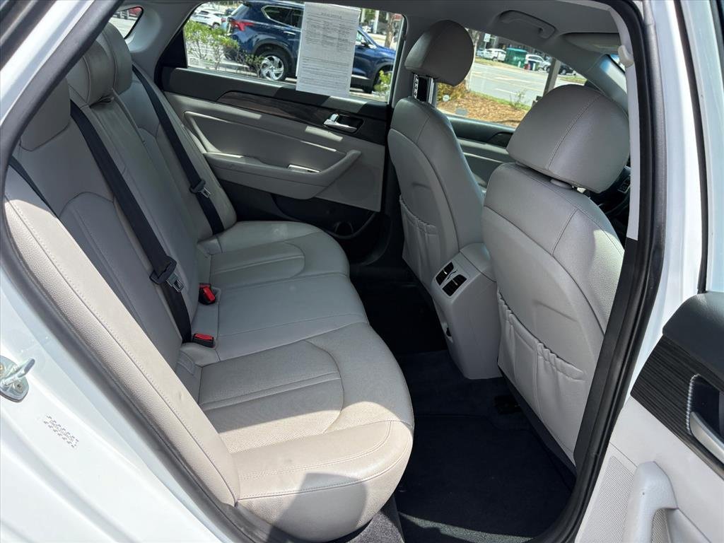 Used 2019 Hyundai Sonata Limited FWD image 18