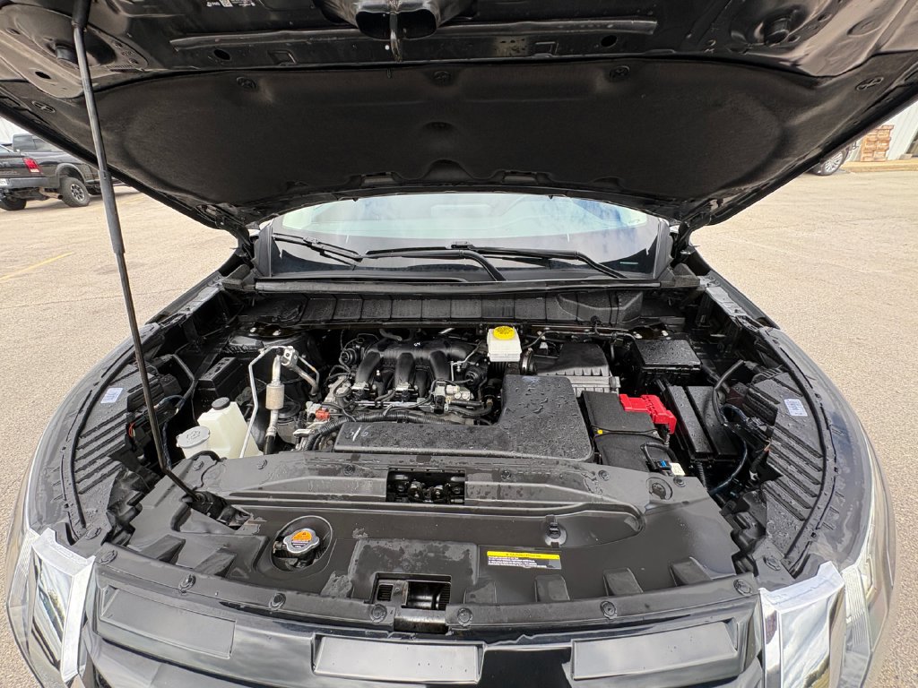Used 2024 Nissan Pathfinder SV FWD image 24