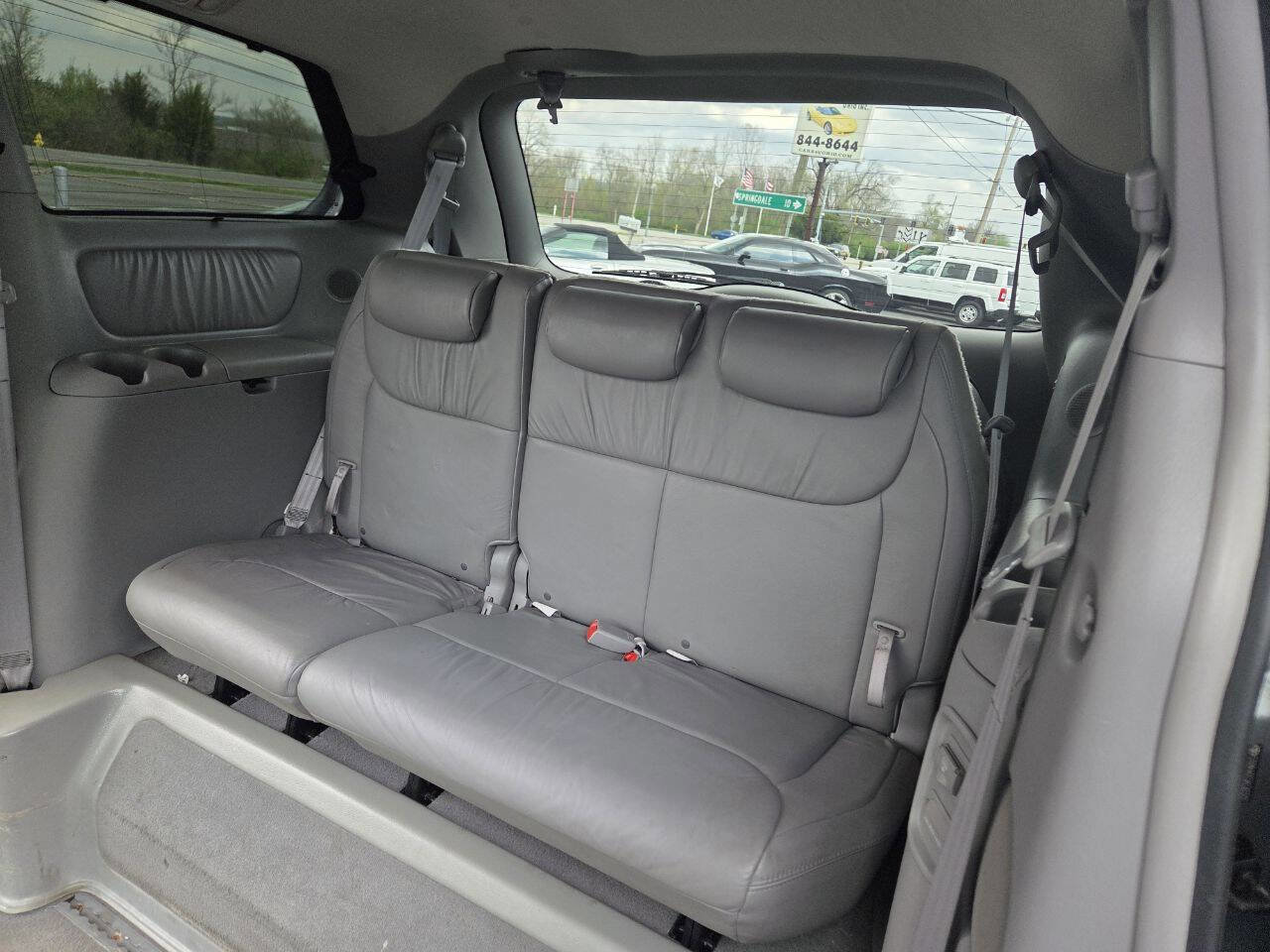 Used 2010 Toyota Sienna FWD image 13