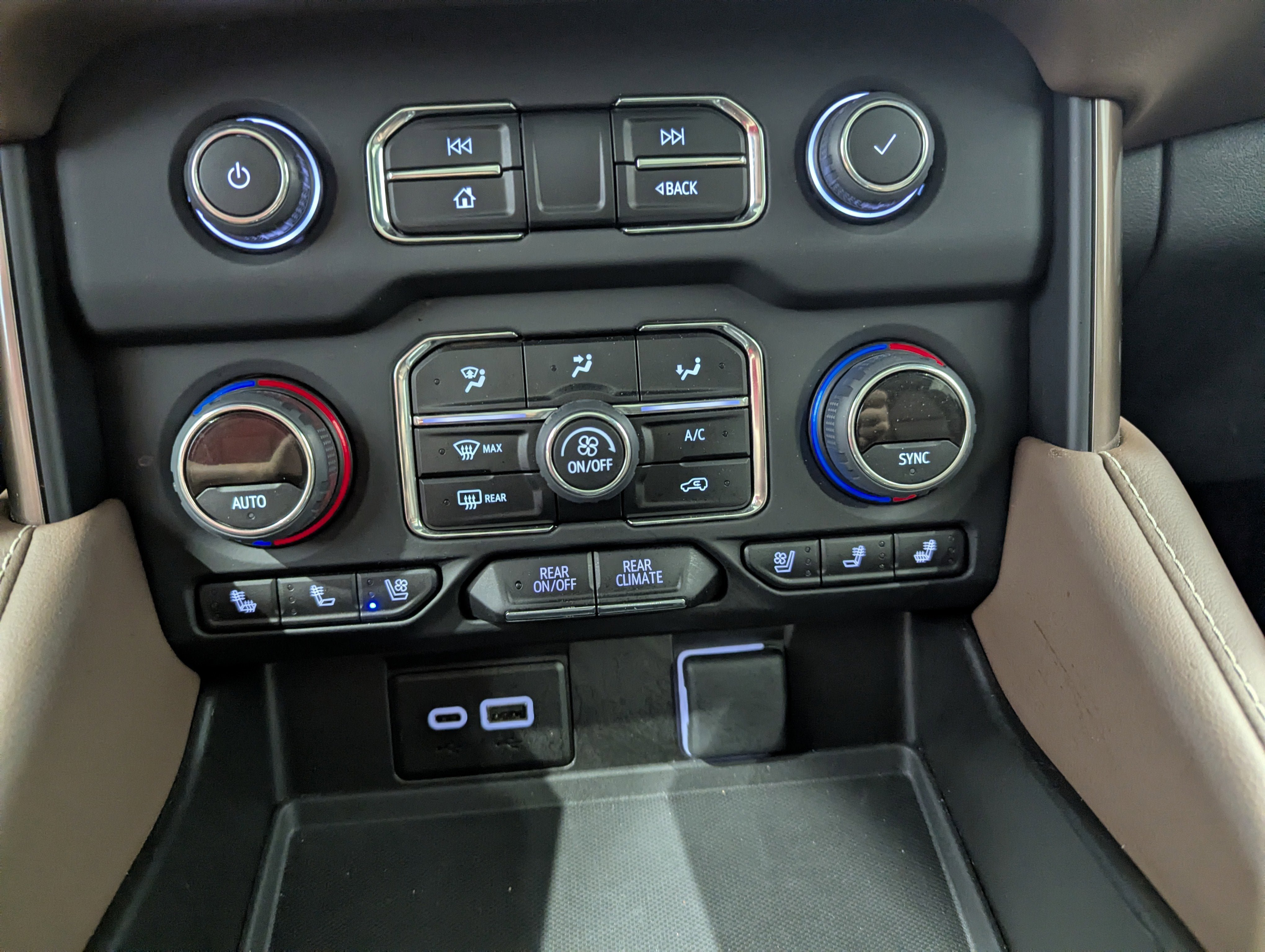 Used 2023 Chevrolet Tahoe High Country w/ Max Trailering Package AWD/4WD image 26