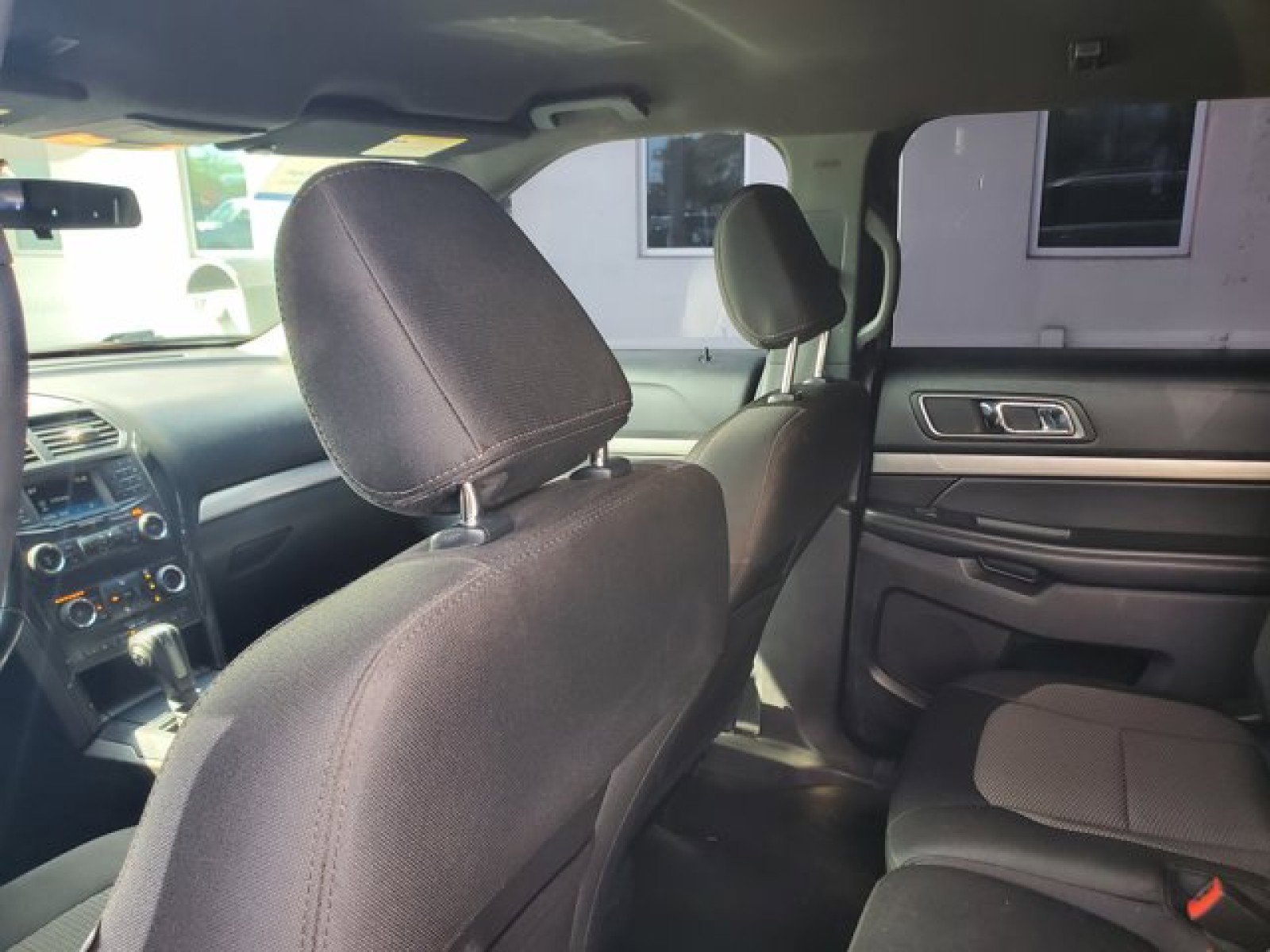 Certified 2018 Ford Explorer XLT image 27