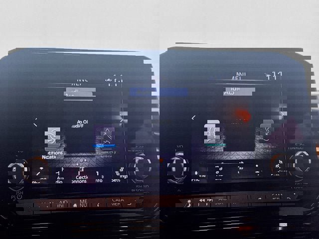 Certified 2025 Nissan Pathfinder SV image 13