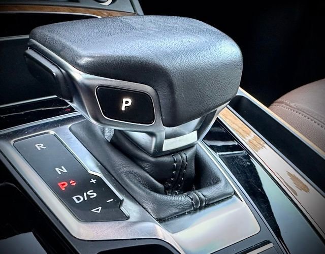 Used 2023 Audi Q5 2.0T Premium w/ Convenience Package image 17