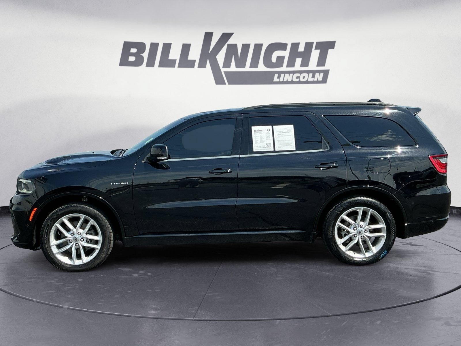 Used 2023 Dodge Durango R/T RWD image 3