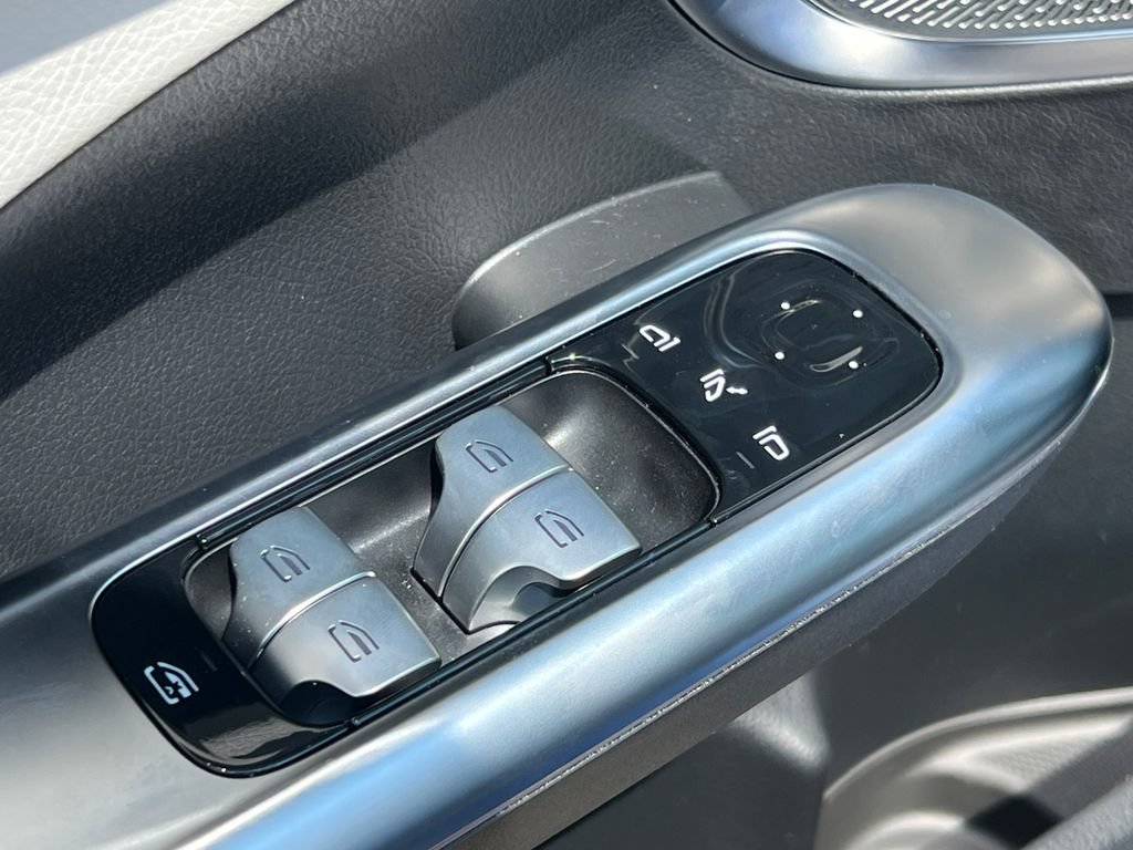 New 2026 Mercedes-Benz C 300 4MATIC Sedan image 15