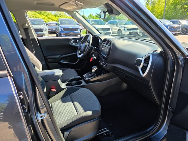 Used 2020 Kia Soul S FWD image 11