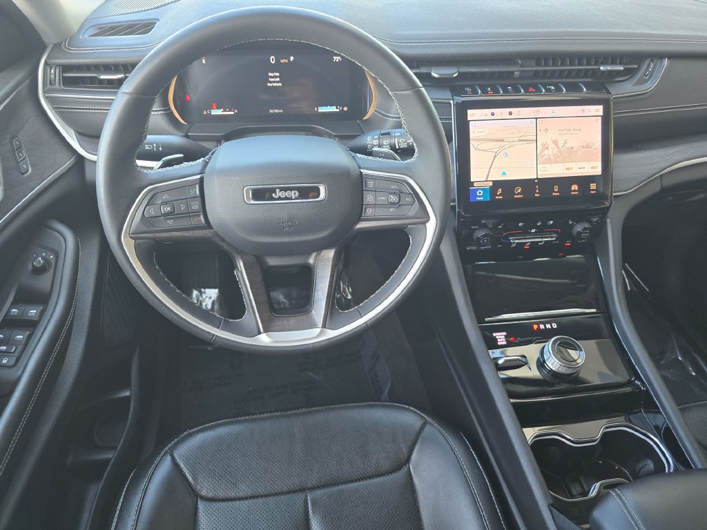 Used 2023 Jeep Grand Cherokee L Limited w/ Luxury Tech Group II AWD/4WD image 24