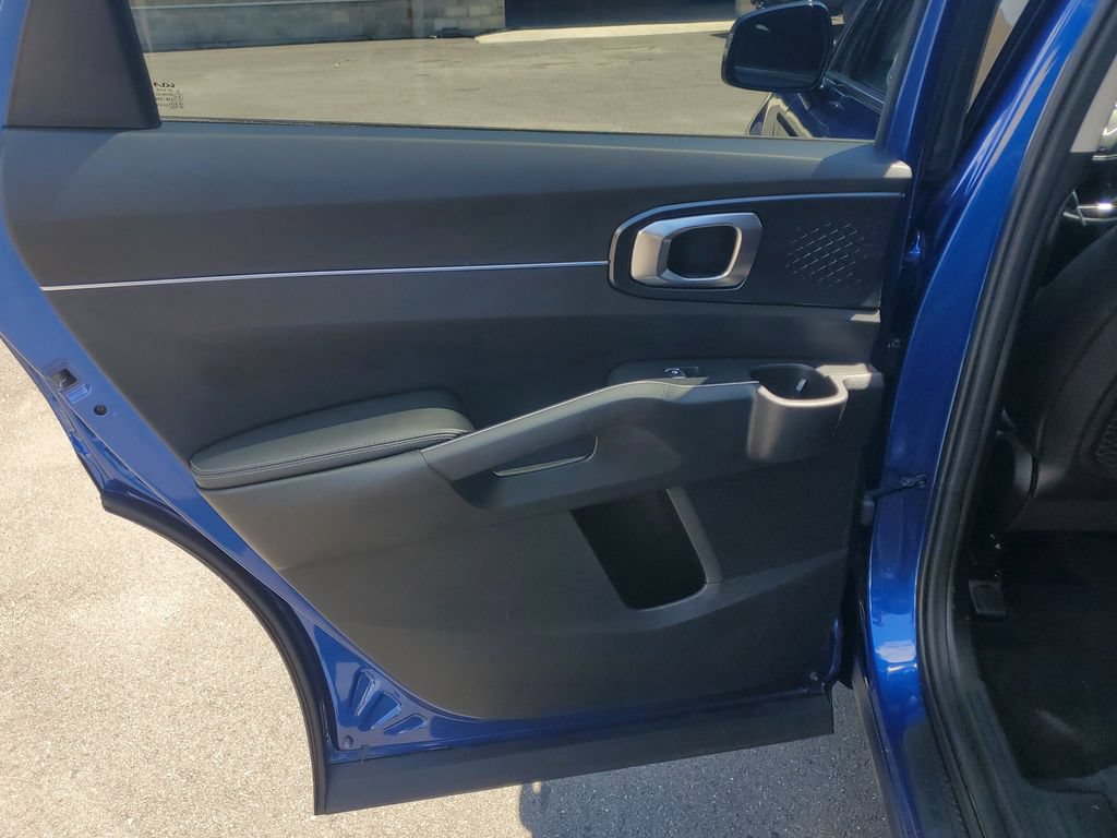 Used 2022 Kia Sorento S FWD image 14