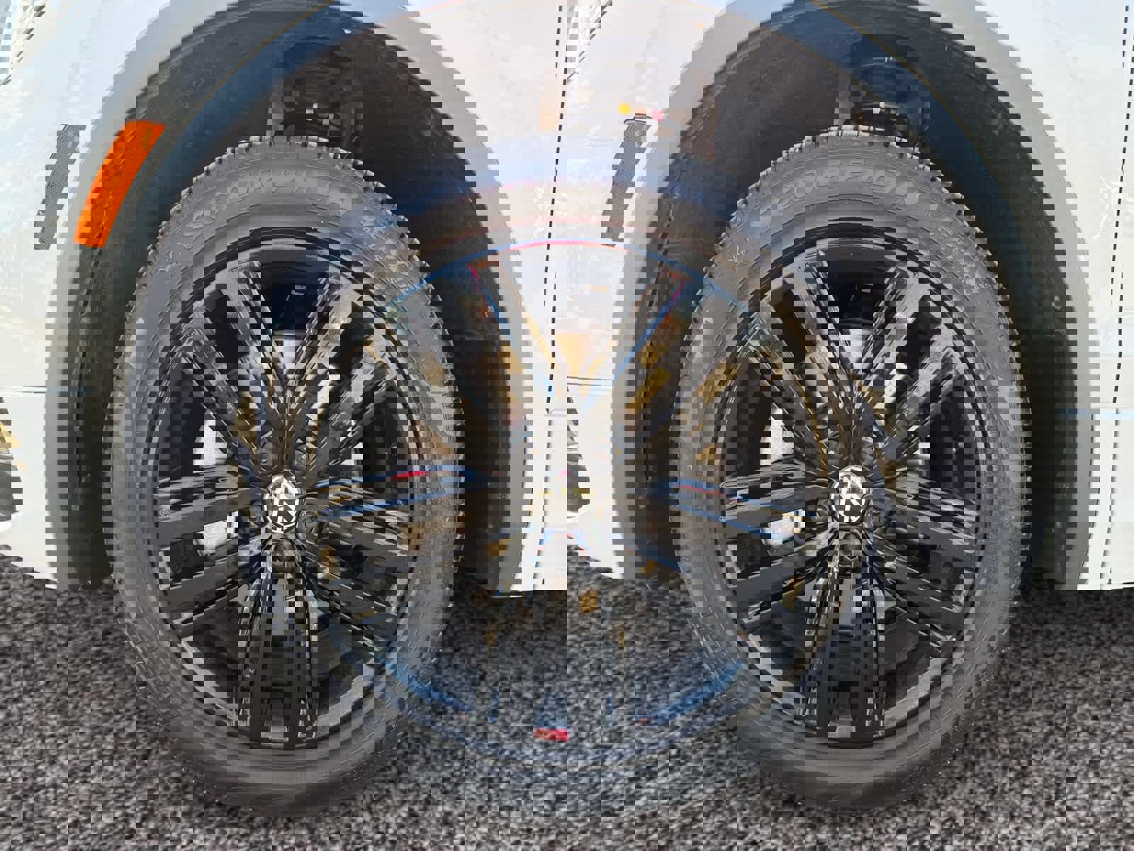 Used 2022 Volkswagen Tiguan SE R-Line AWD/4WD image 9