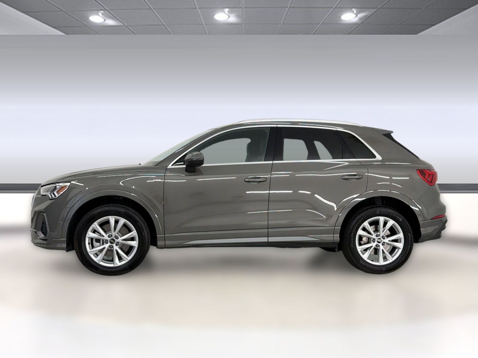 Certified 2025 Audi Q3 2.0T Premium w/ Convenience Package AWD/4WD image 2
