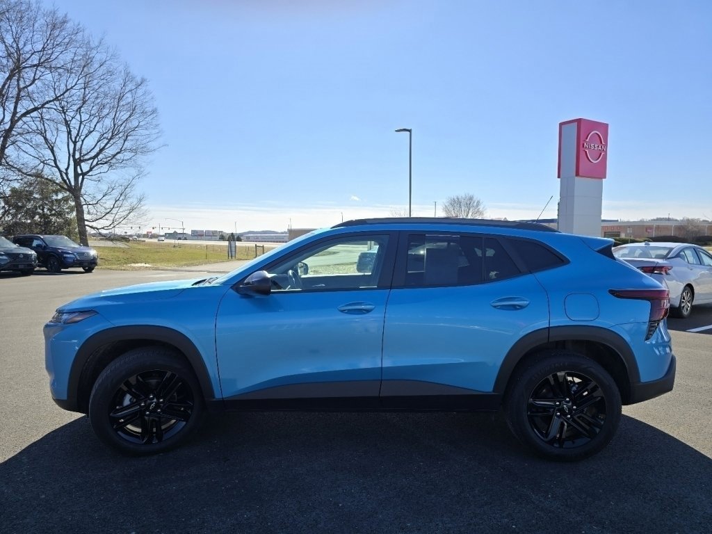 Used 2025 Chevrolet Trax ACTIV w/ Sunroof Package image 10