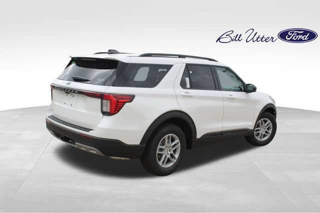 New 2026 Ford Explorer Active w/ Active Comfort Package RWD image 3