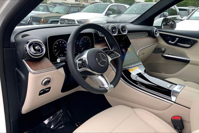 Used 2026 Mercedes-Benz GLC 300 4MATIC image 14