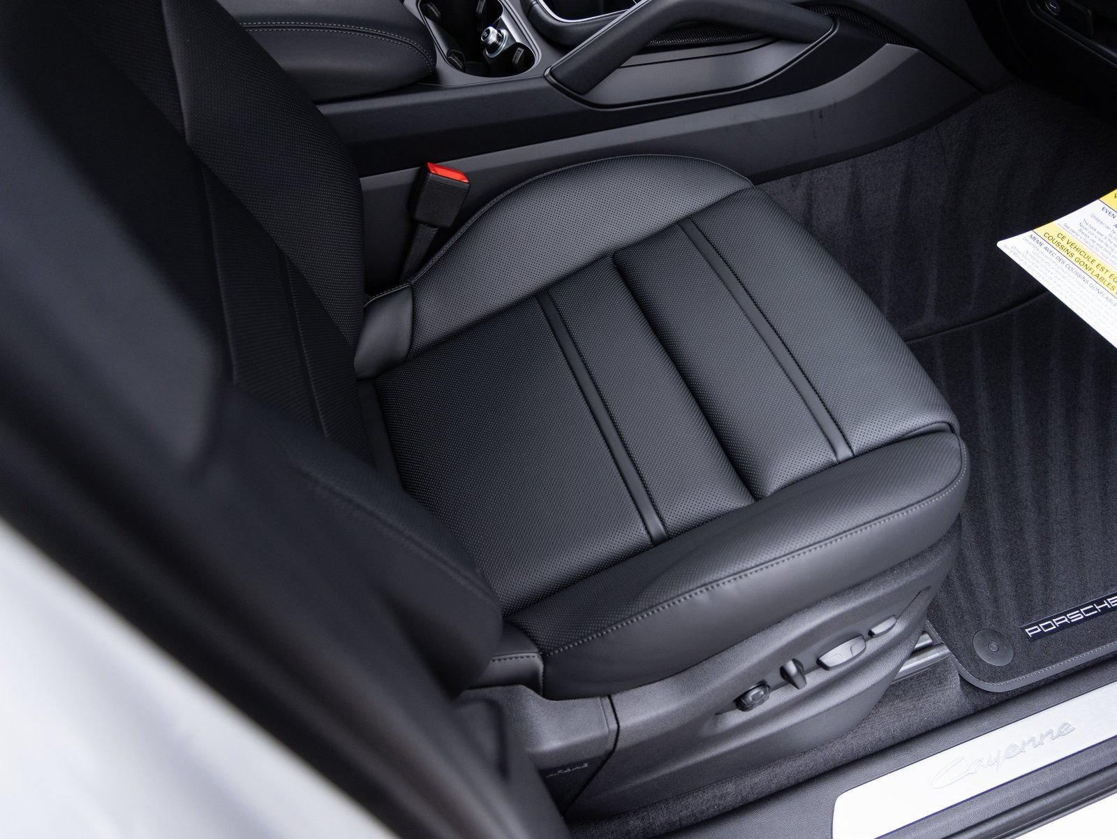 New 2026 Porsche Cayenne AWD/4WD image 34