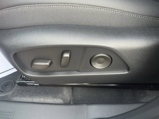 New 2026 Chevrolet Equinox LT w/ Convenience Package II image 17