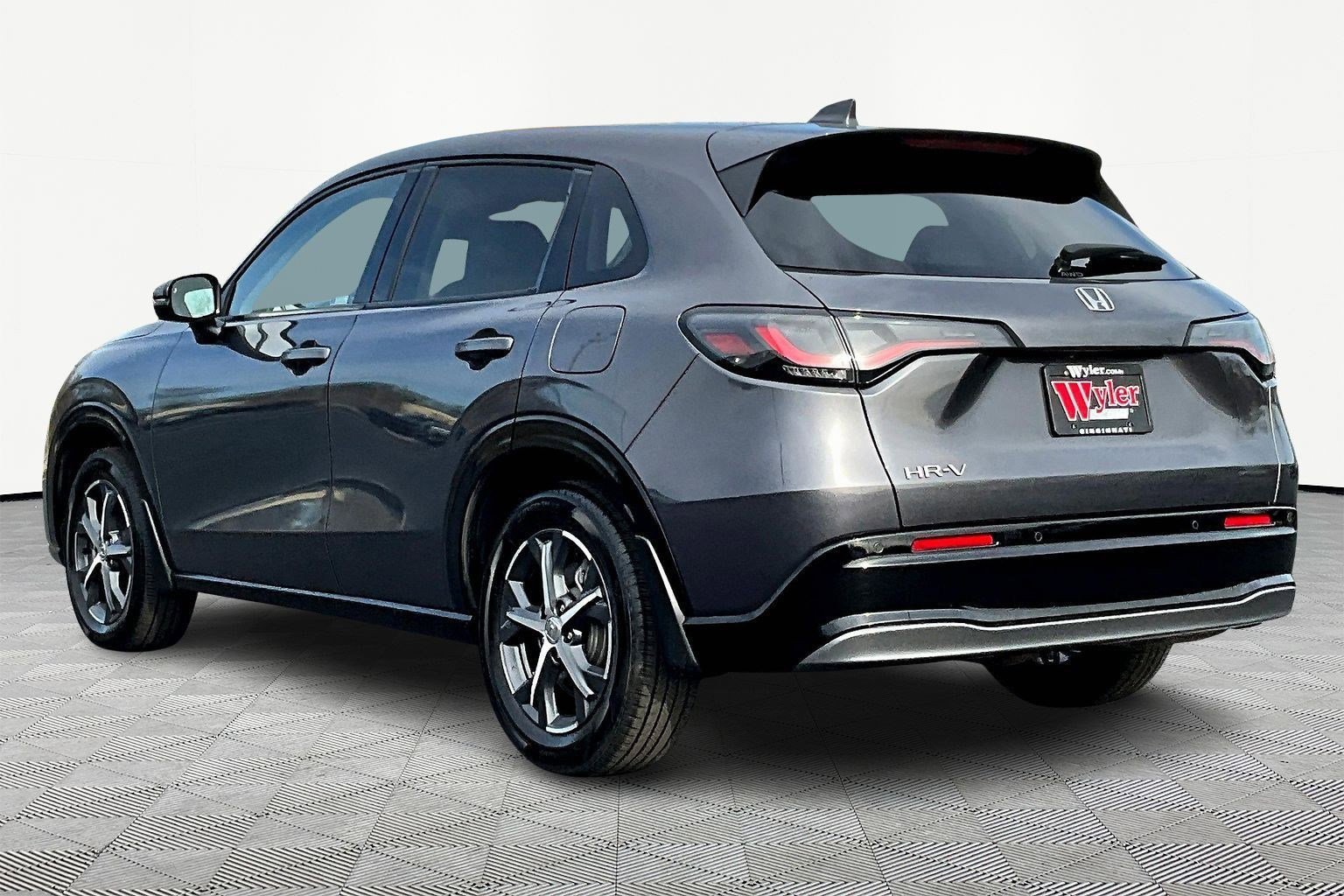 Used 2023 Honda HR-V EX-L image 4