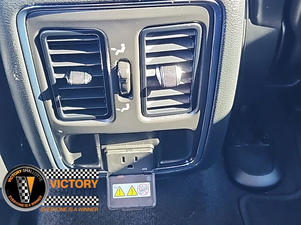 Certified 2022 Jeep Grand Cherokee Laredo X image 30