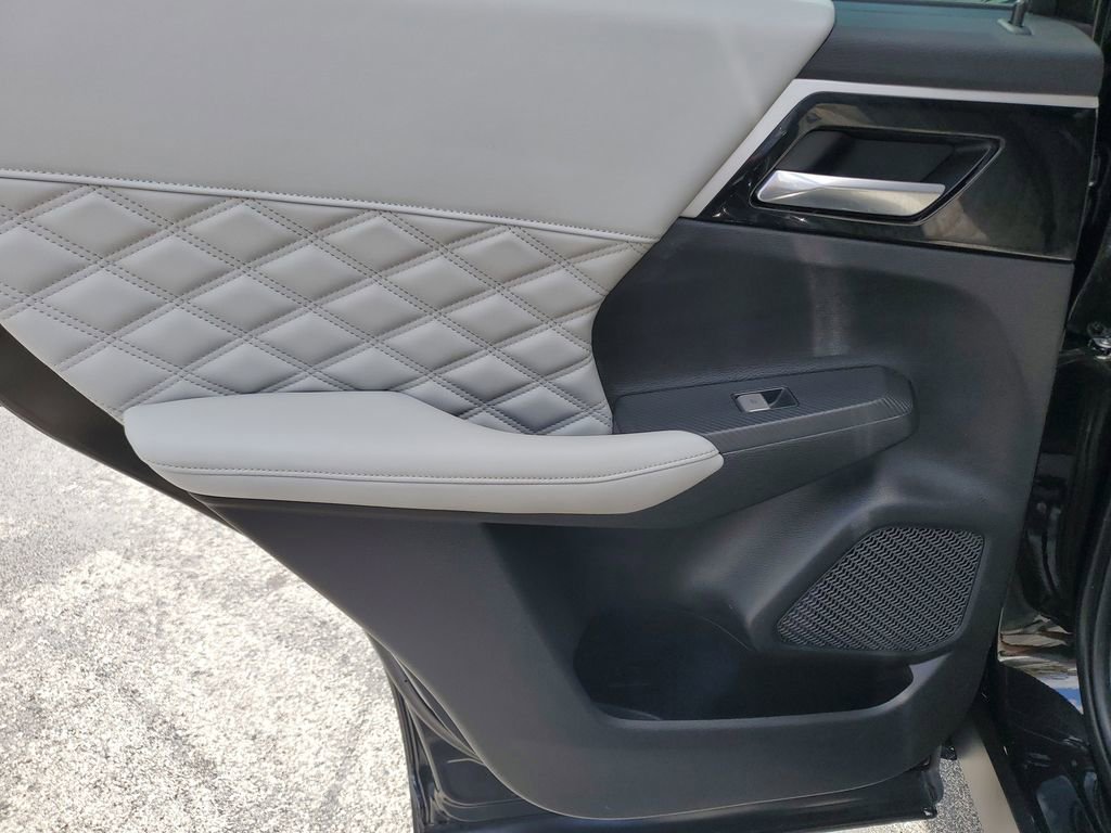 Used 2022 Mitsubishi Outlander SEL image 12