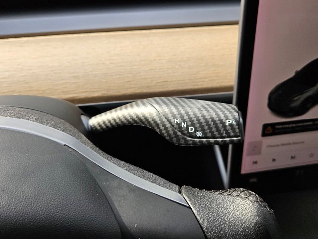 Used 2019 Tesla Model 3 Standard Range Plus image 10