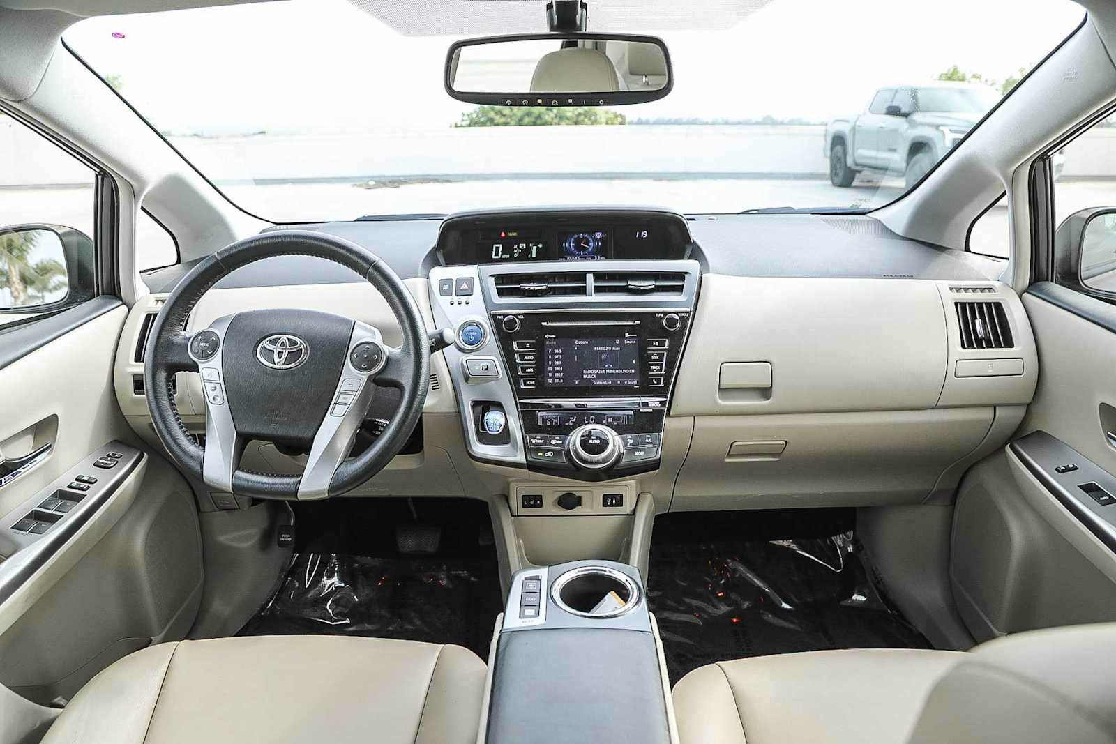 Used 2015 Toyota Prius V Four FWD image 12