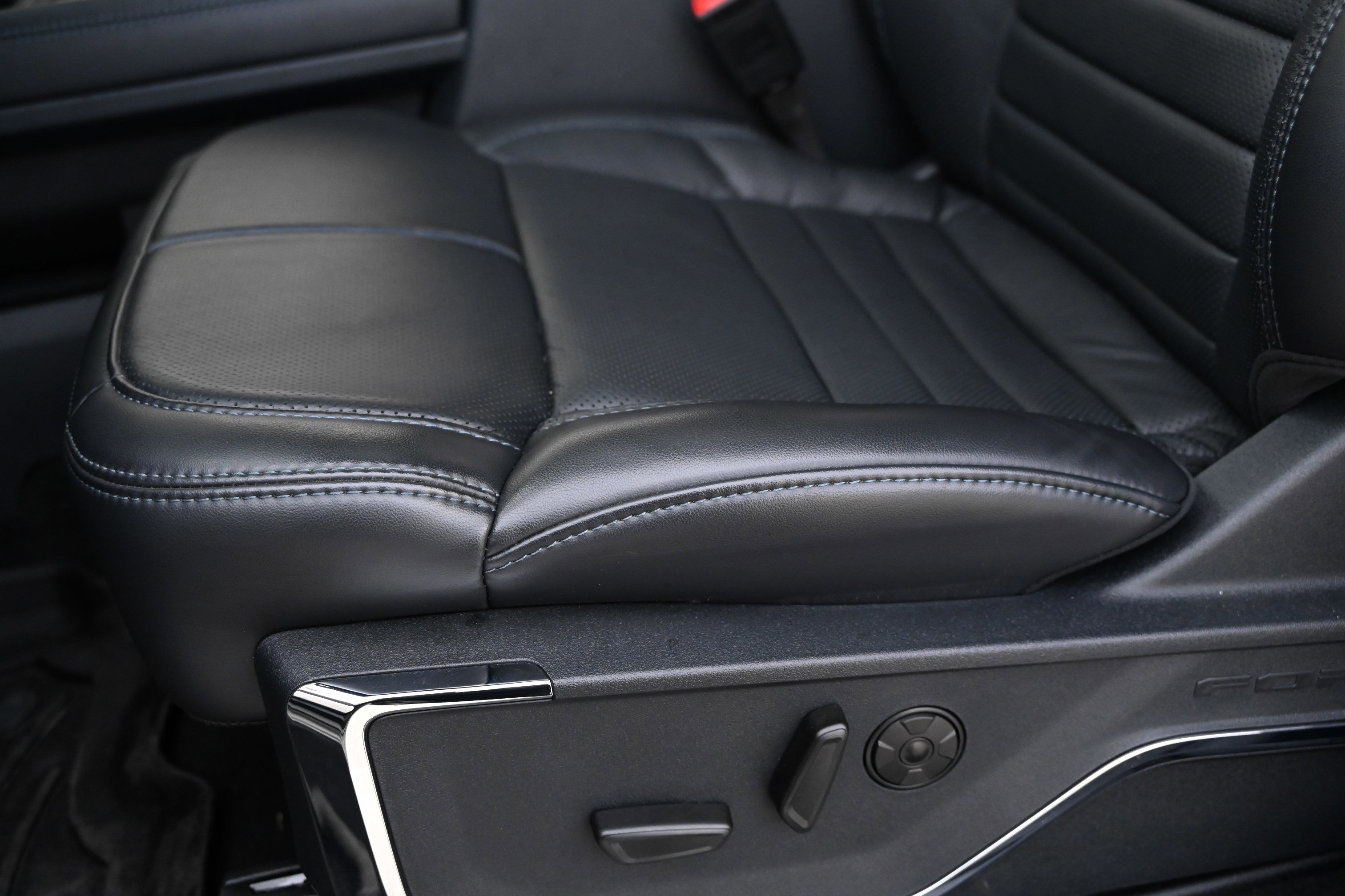 Used 2026 Ford F250 Platinum image 35