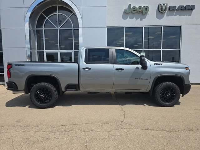 New 2026 Chevrolet Silverado 2500 LT w/ Trail Boss Package AWD/4WD image 4
