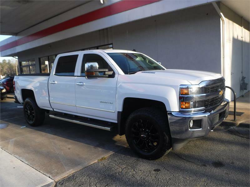Used 2015 Chevrolet Silverado 2500 LTZ image 1