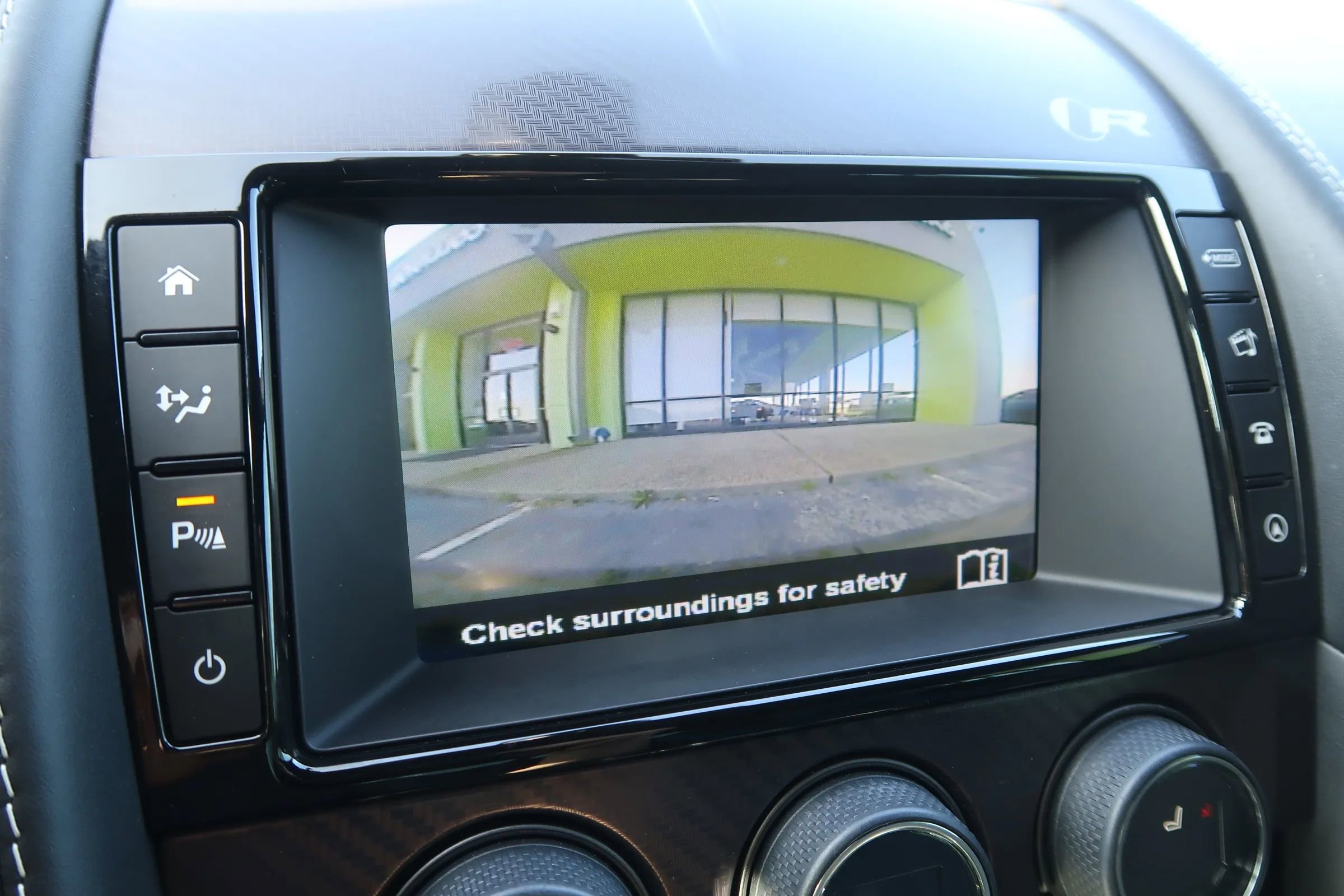 Used 2016 Jaguar F-TYPE R image 29