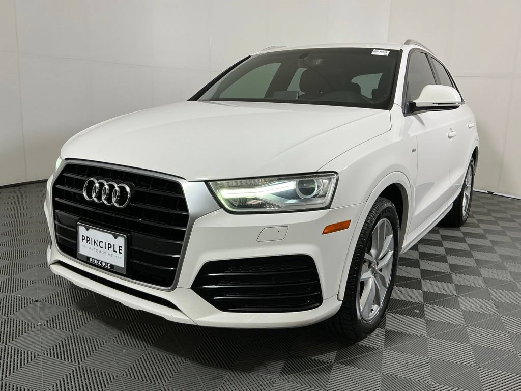 Used 2018 Audi Q3 2.0T Premium w/ Convenience Package FWD image 2