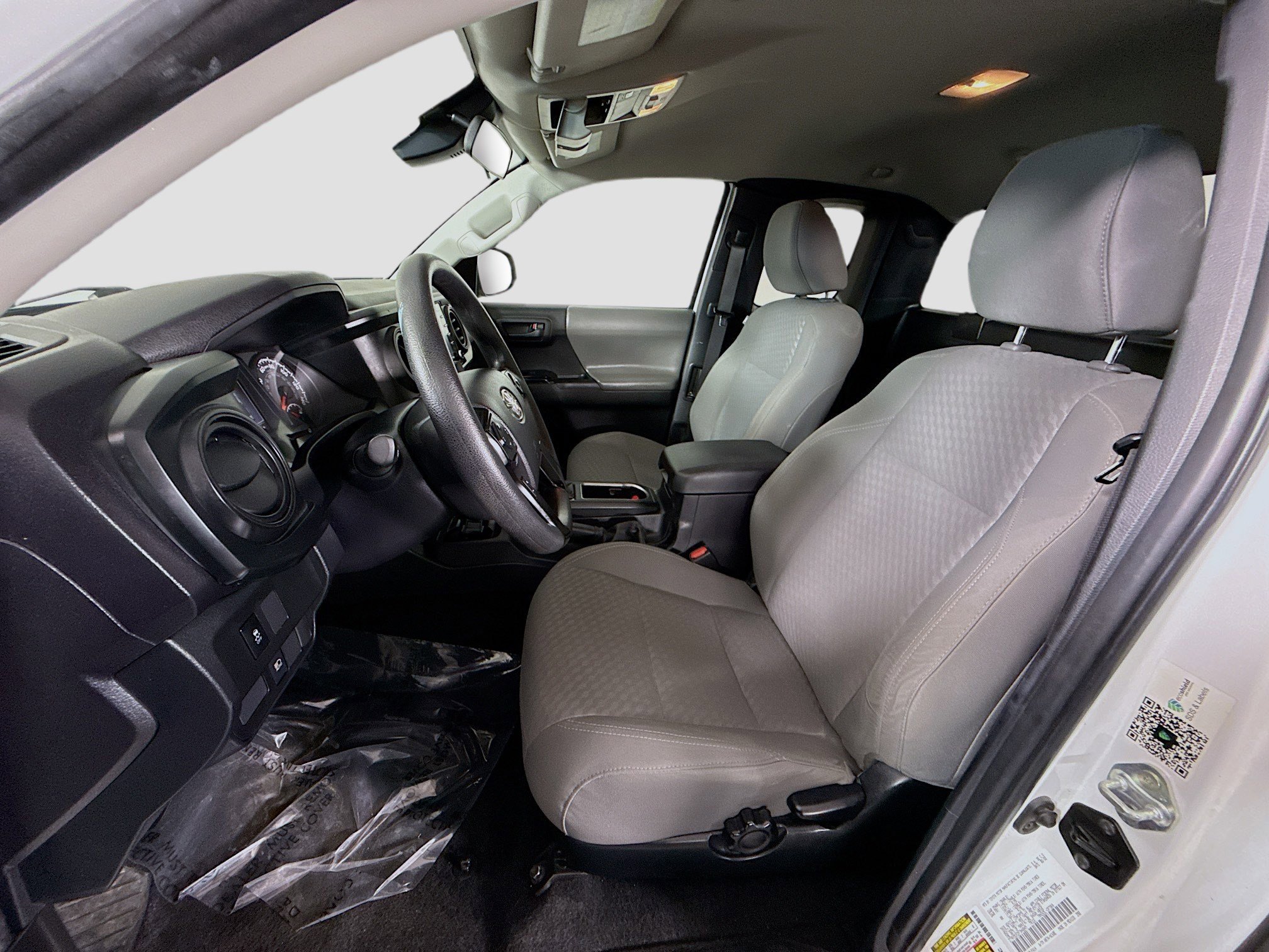 Used 2022 Toyota Tacoma SR image 21