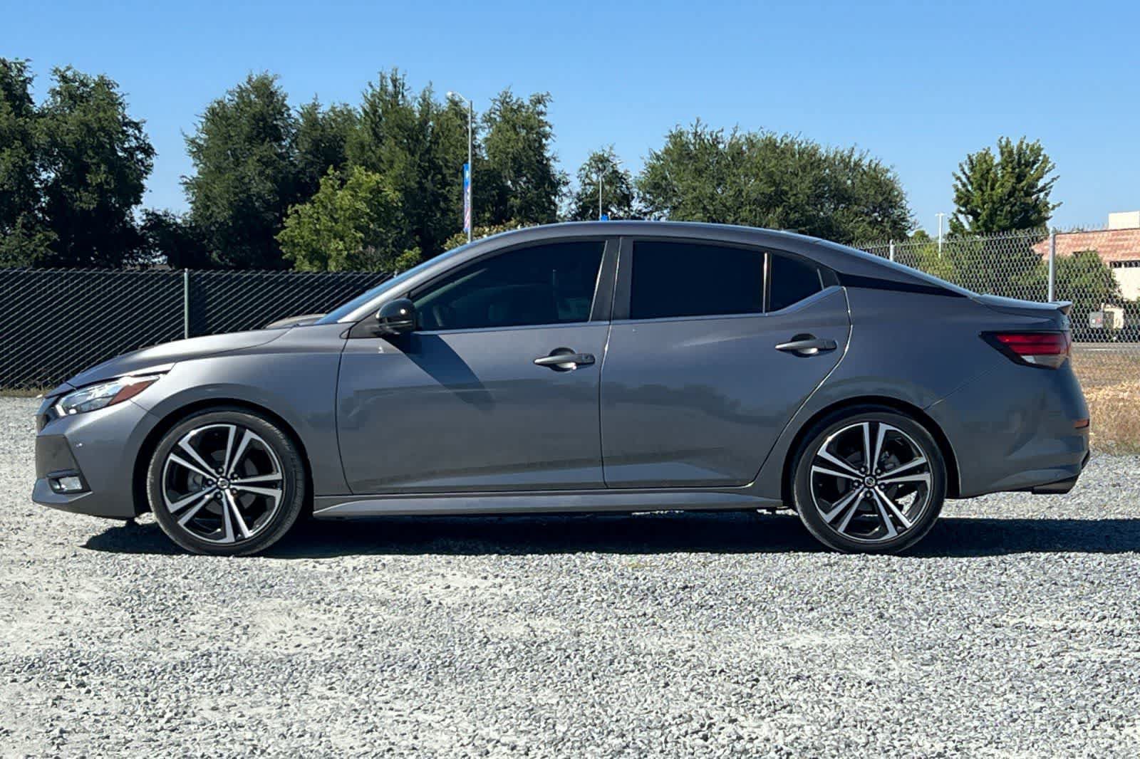 Used 2021 Nissan Sentra SR FWD image 6