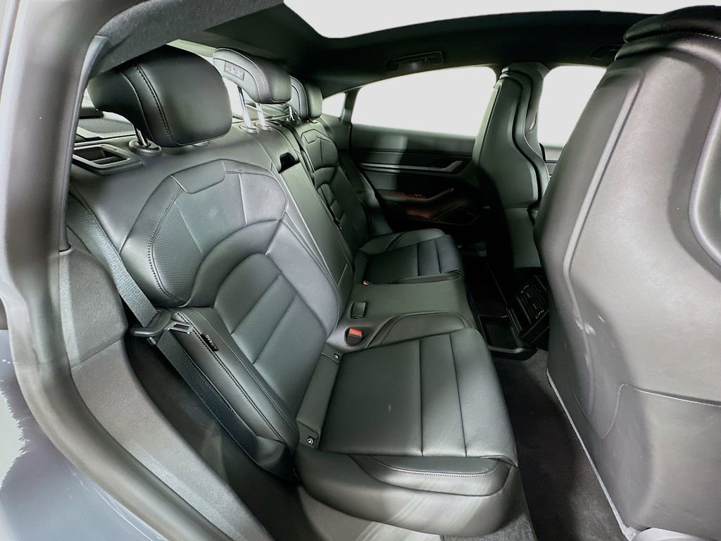 New 2025 Porsche Taycan image 29