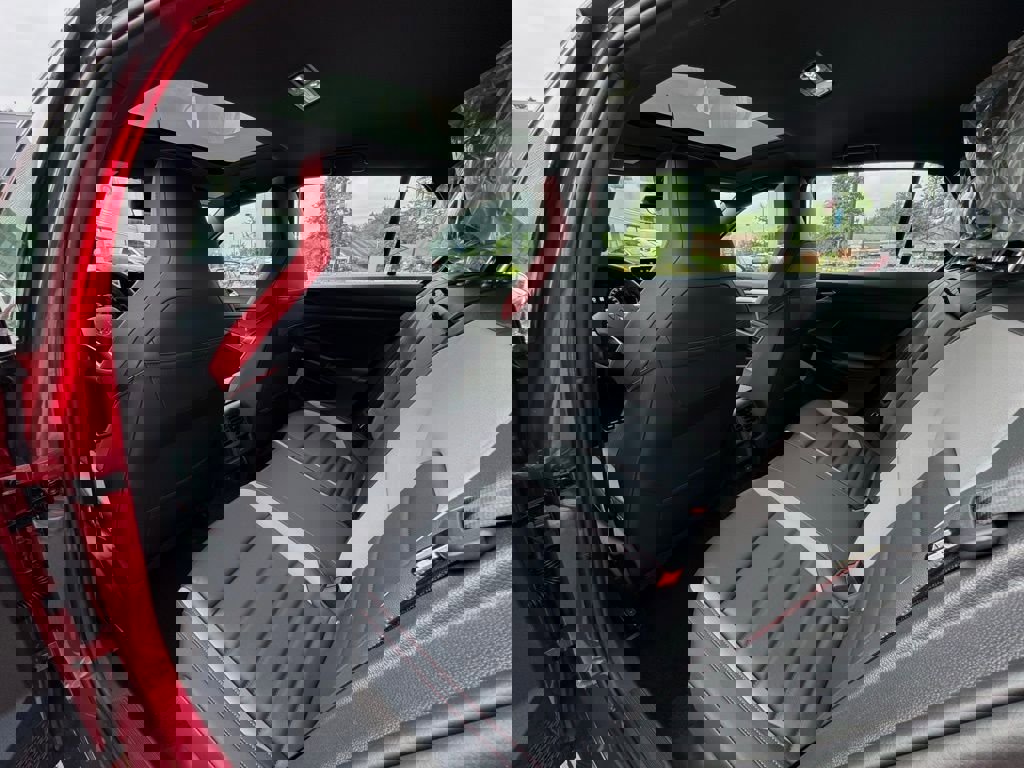 New 2025 Volkswagen GTI SE image 28