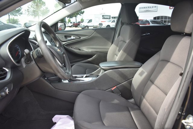 Used 2022 Chevrolet Malibu LS FWD image 13