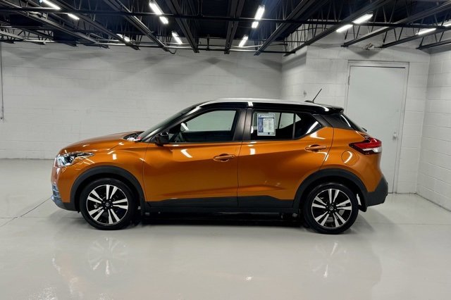 Used 2020 Nissan Kicks SV image 2