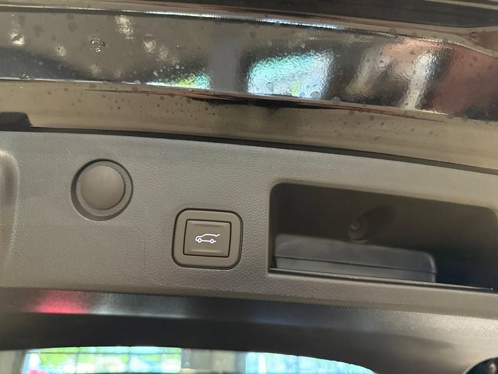 New 2026 GMC Terrain AT4 AWD/4WD image 17