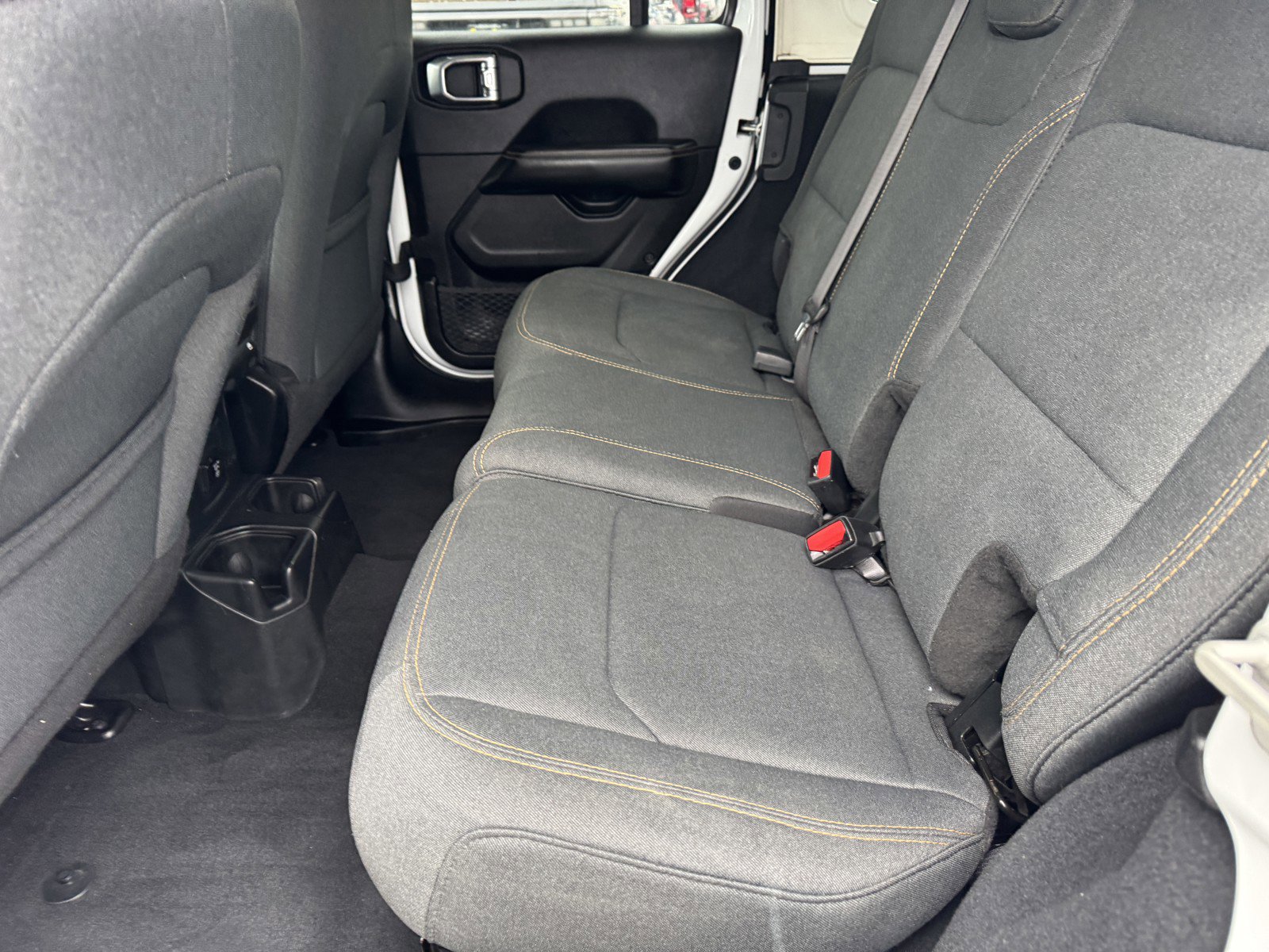 Certified 2024 Jeep Wrangler Unlimited Sahara image 14