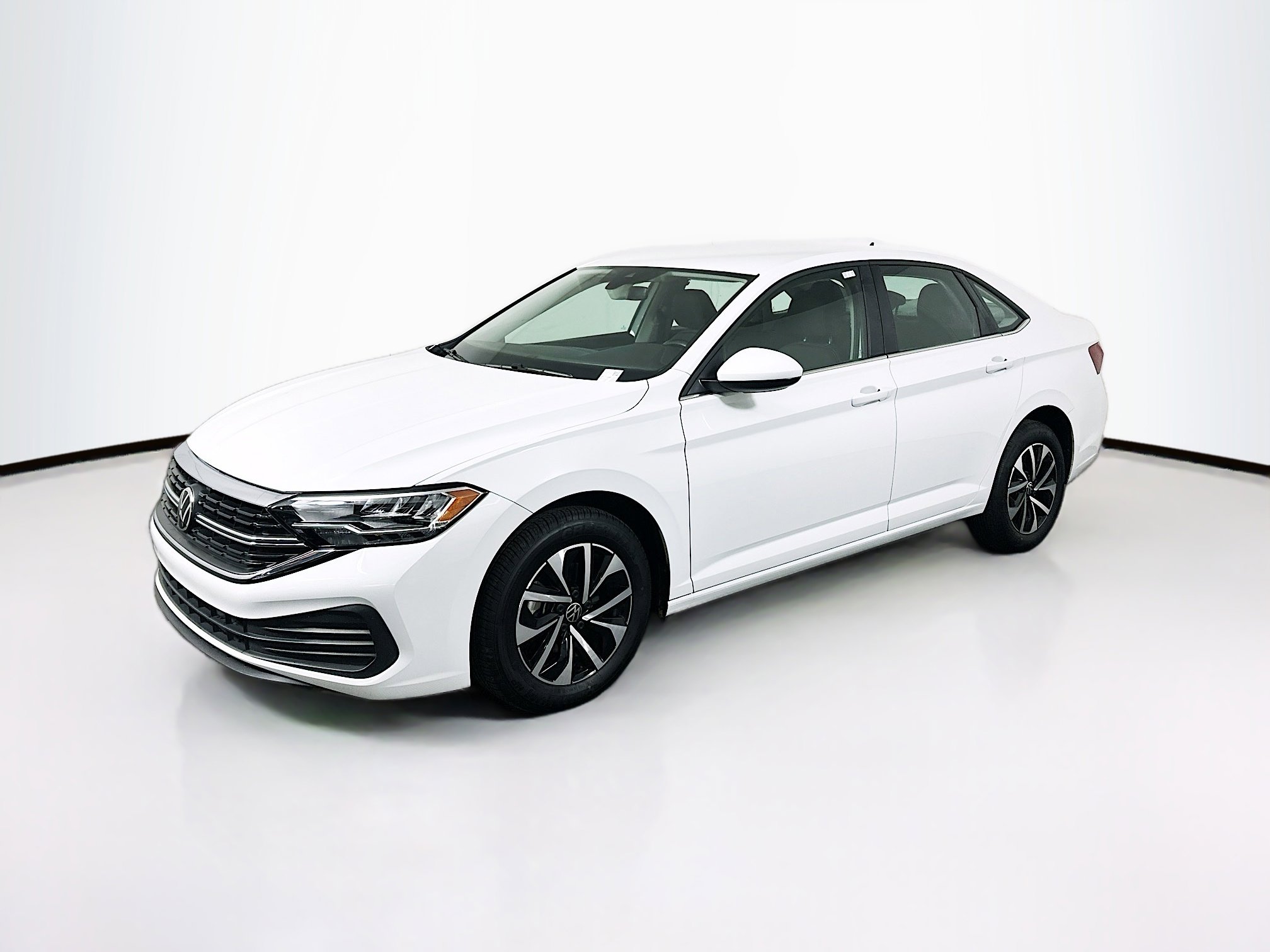 Used 2024 Volkswagen Jetta S image 3