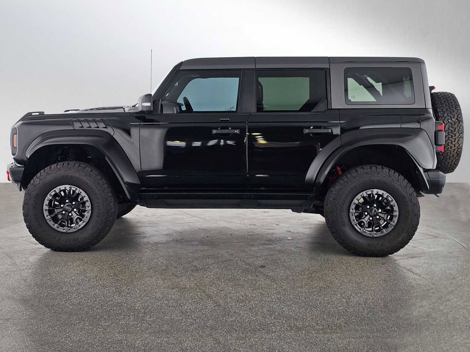 Used 2023 Ford Bronco Raptor image 6