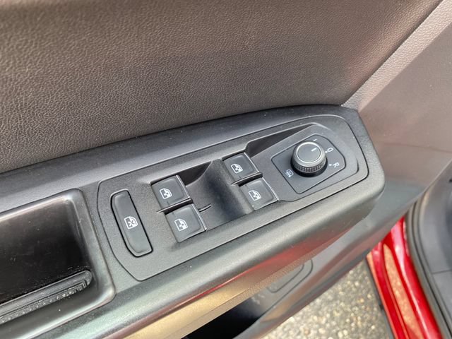 Used 2018 Volkswagen Atlas SE AWD/4WD image 18
