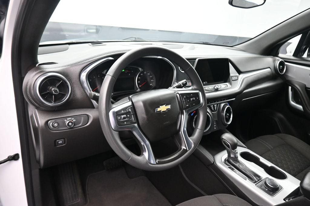 Used 2021 Chevrolet Blazer LT AWD/4WD image 13