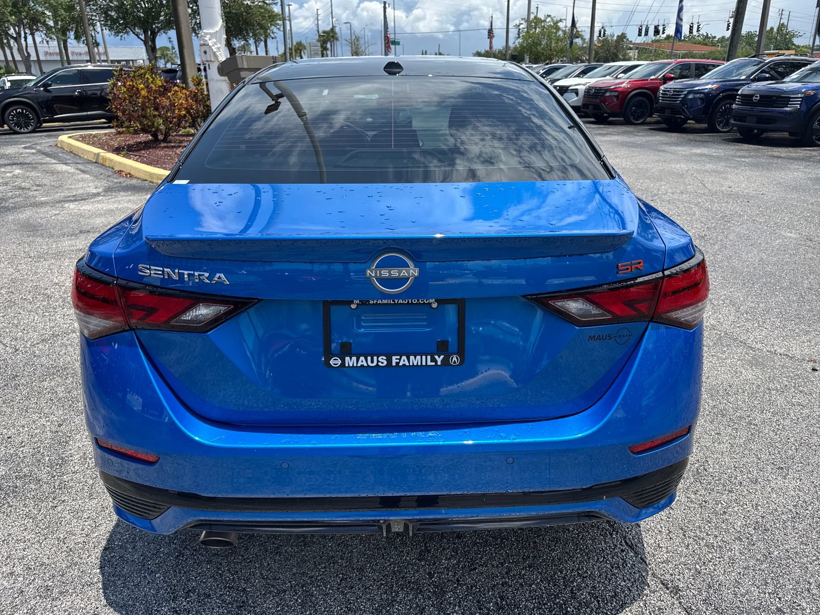 Certified 2025 Nissan Sentra SR FWD image 12